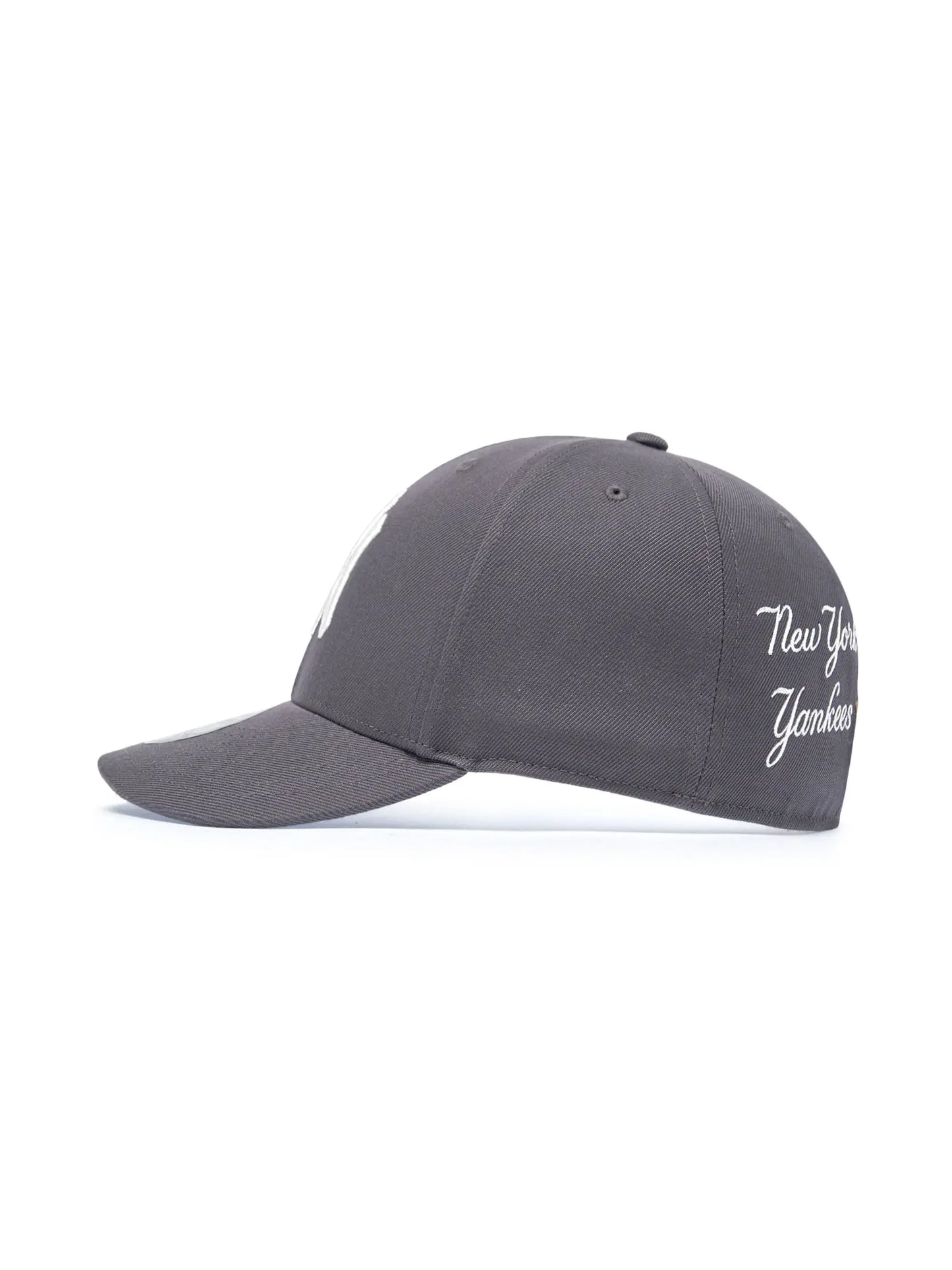 [Karina’s Pick] New York Yankees Signature Patch Structured Ball Cap