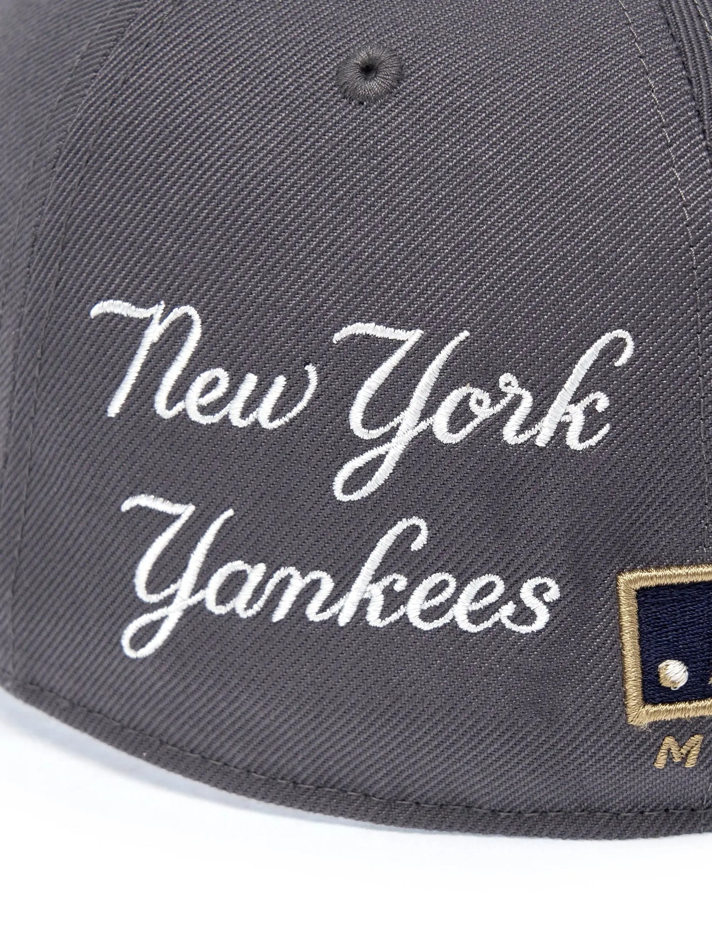 [Karina’s Pick] New York Yankees Signature Patch Structured Ball Cap